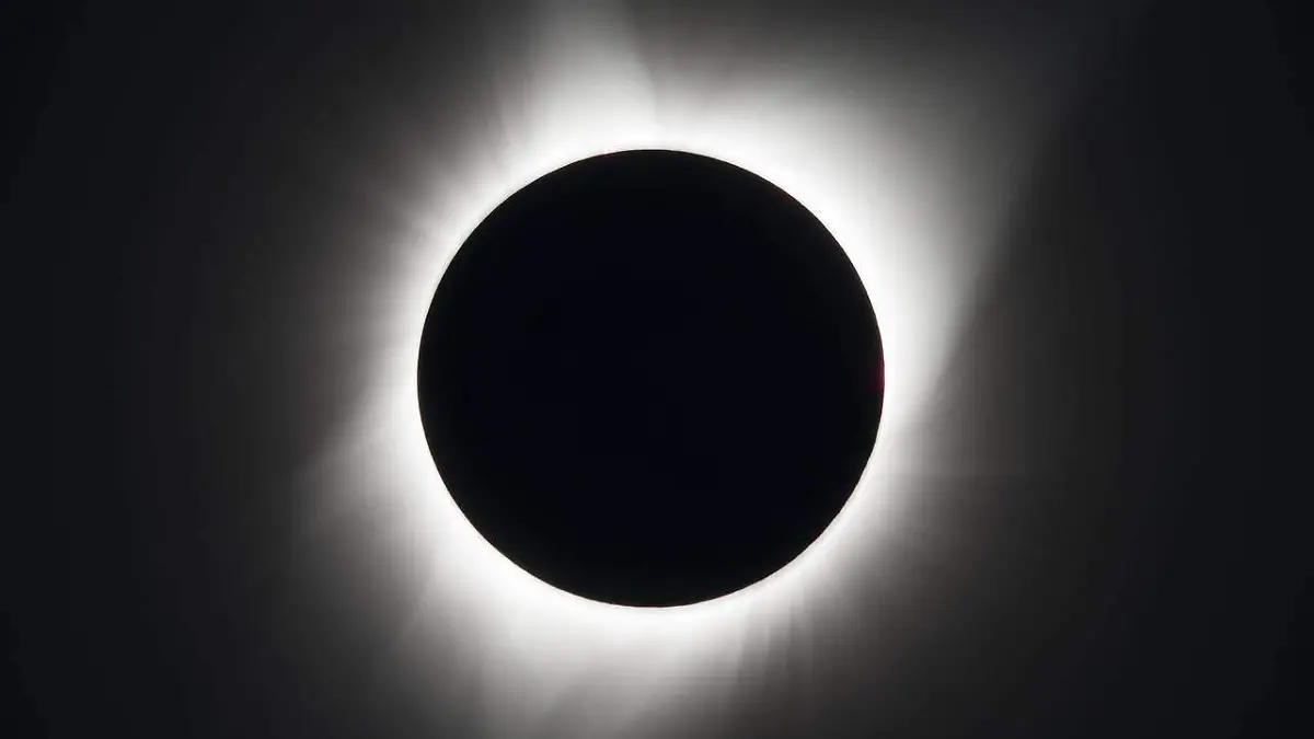 Eclipse solar